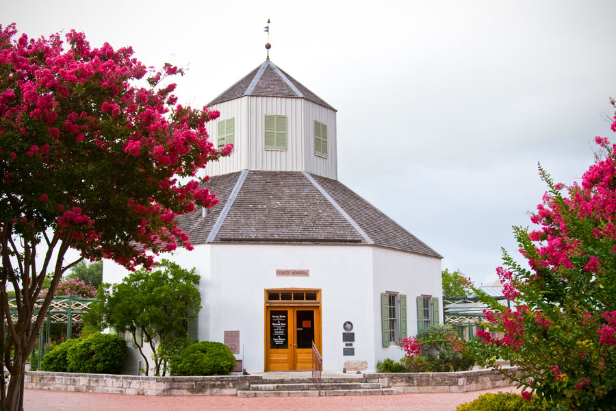 fred-pioneer-memorial